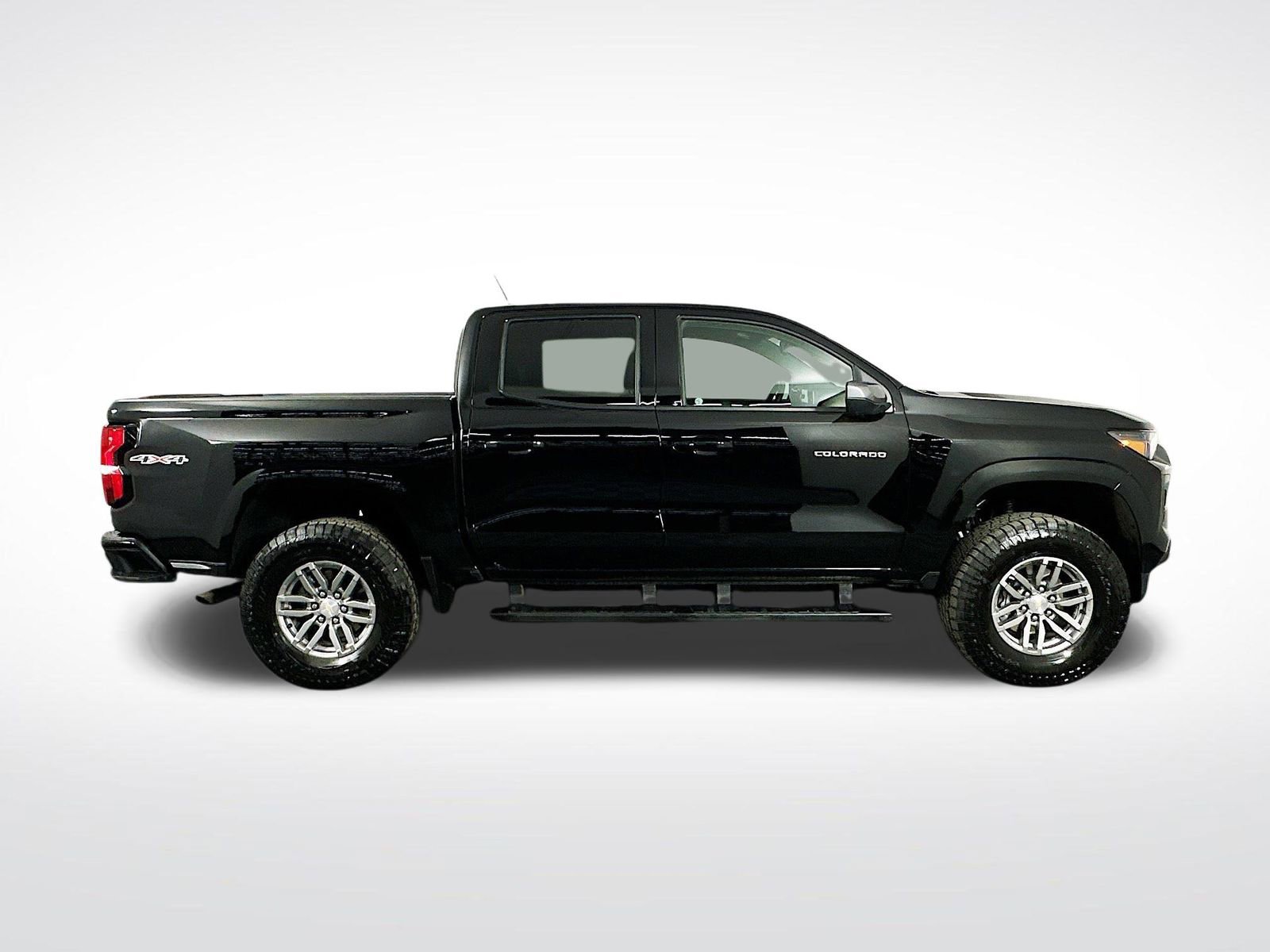 Used 2025 Chevrolet Colorado LT image 9