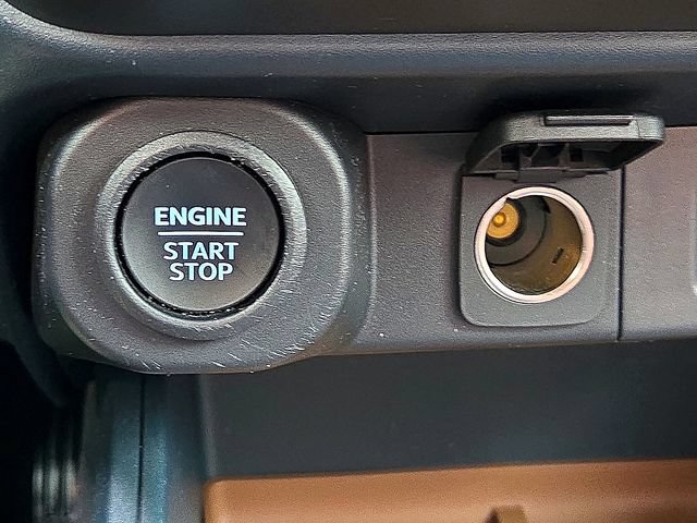 Used 2023 Ford Maverick Lariat w/ Lariat Luxury Package FWD image 20