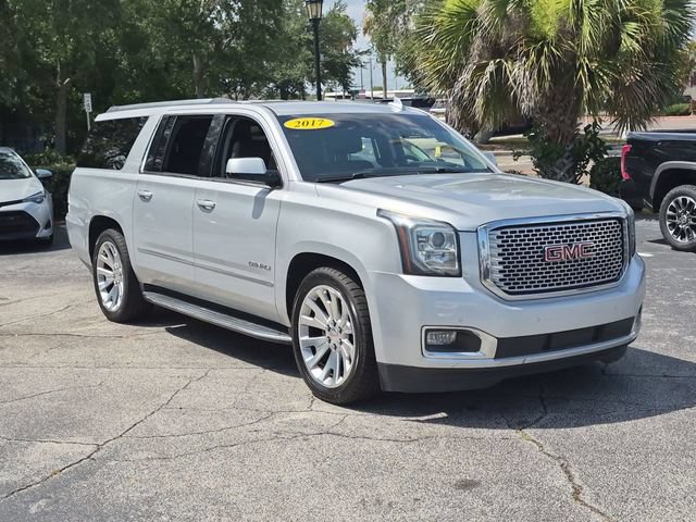 Used 2017 GMC Yukon XL Denali RWD image 3
