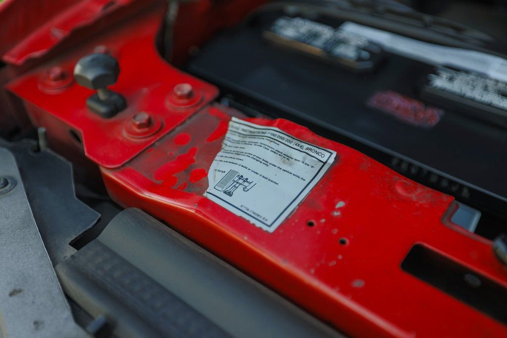 Used 1994 Ford Bronco XLT image 78