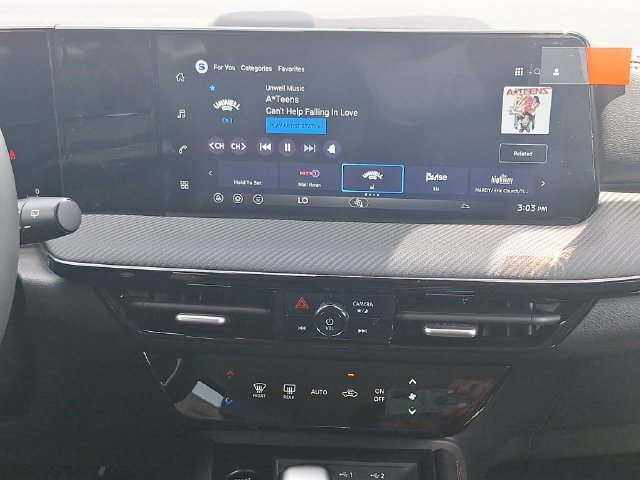 New 2026 Nissan Kicks SR FWD image 18