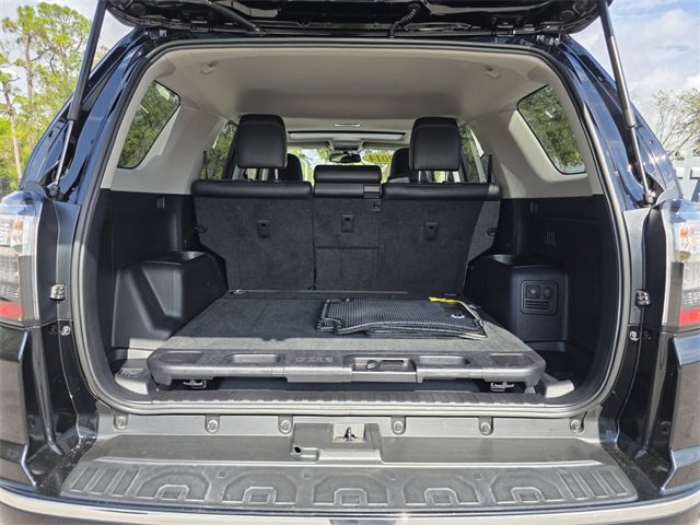 Used 2014 Toyota 4Runner Limited image 15