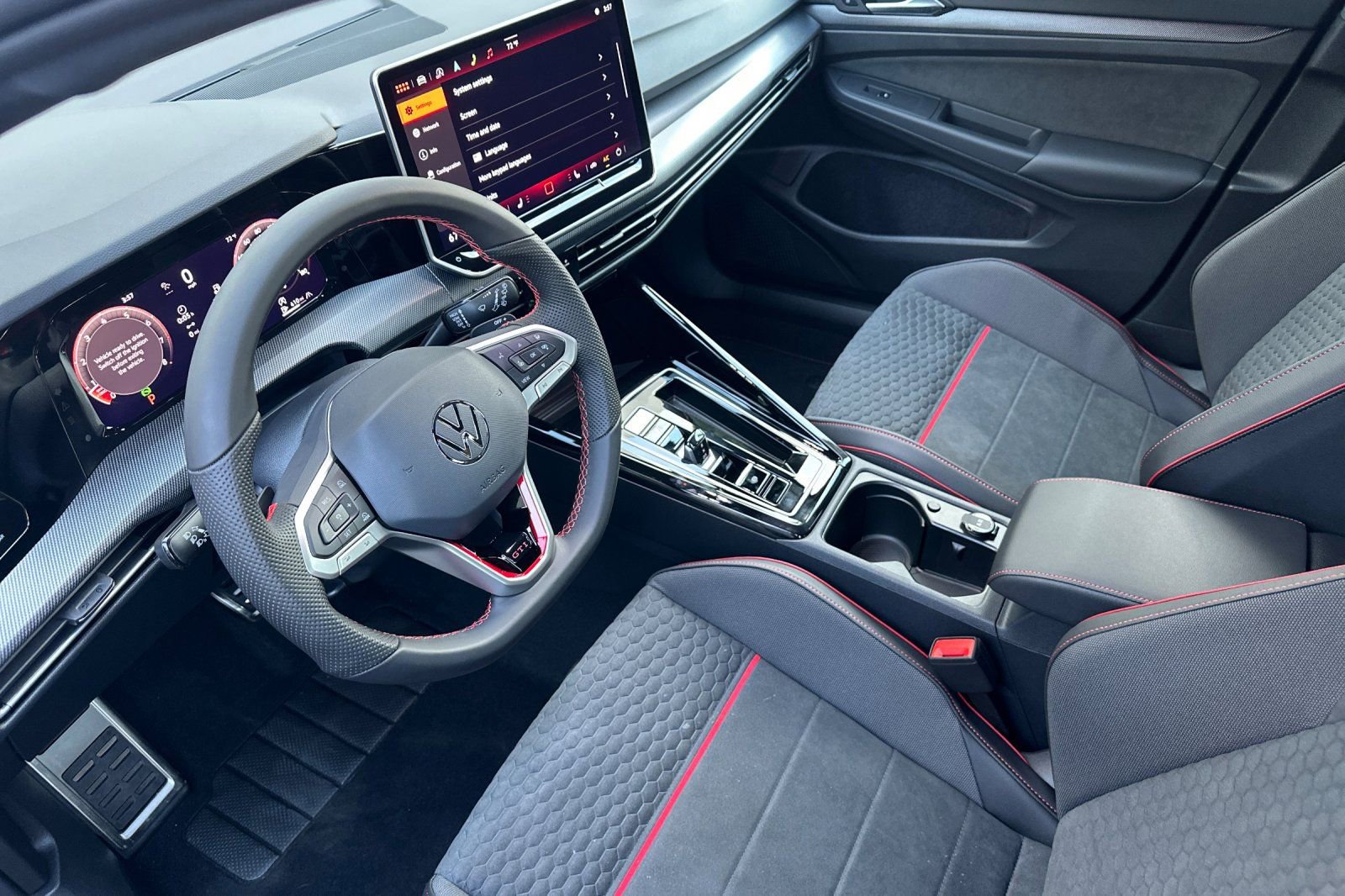 New 2026 Volkswagen GTI SE image 8