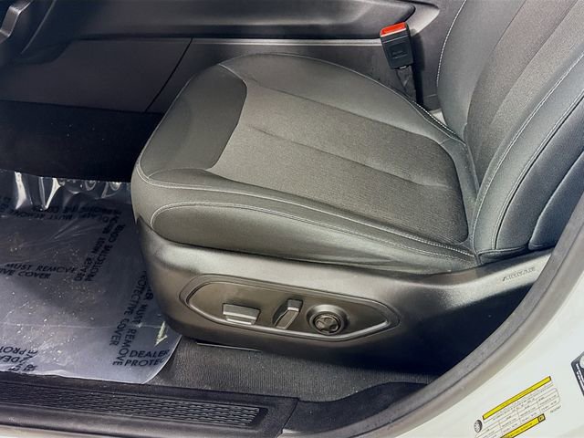 Used 2023 Jeep Grand Cherokee Laredo w/ Luxury Tech Group I image 18