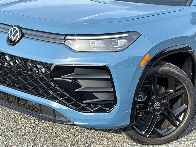 New 2026 Volkswagen Tiguan SE R-Line image 8