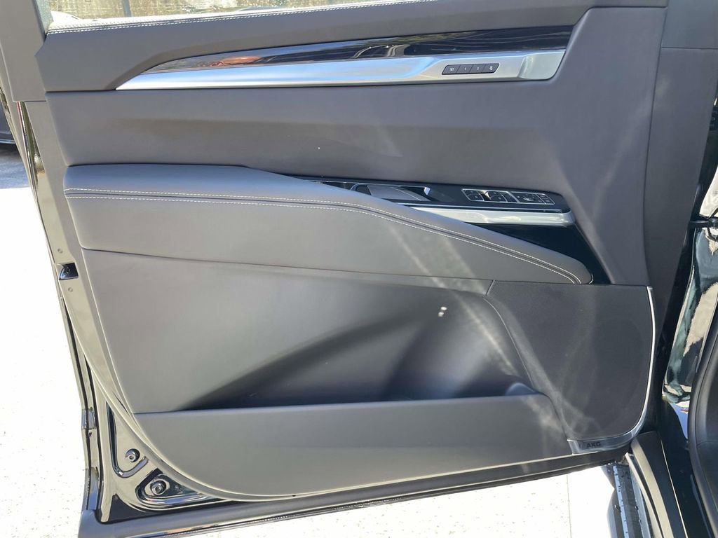 New 2026 Cadillac Escalade ESV Sport image 17