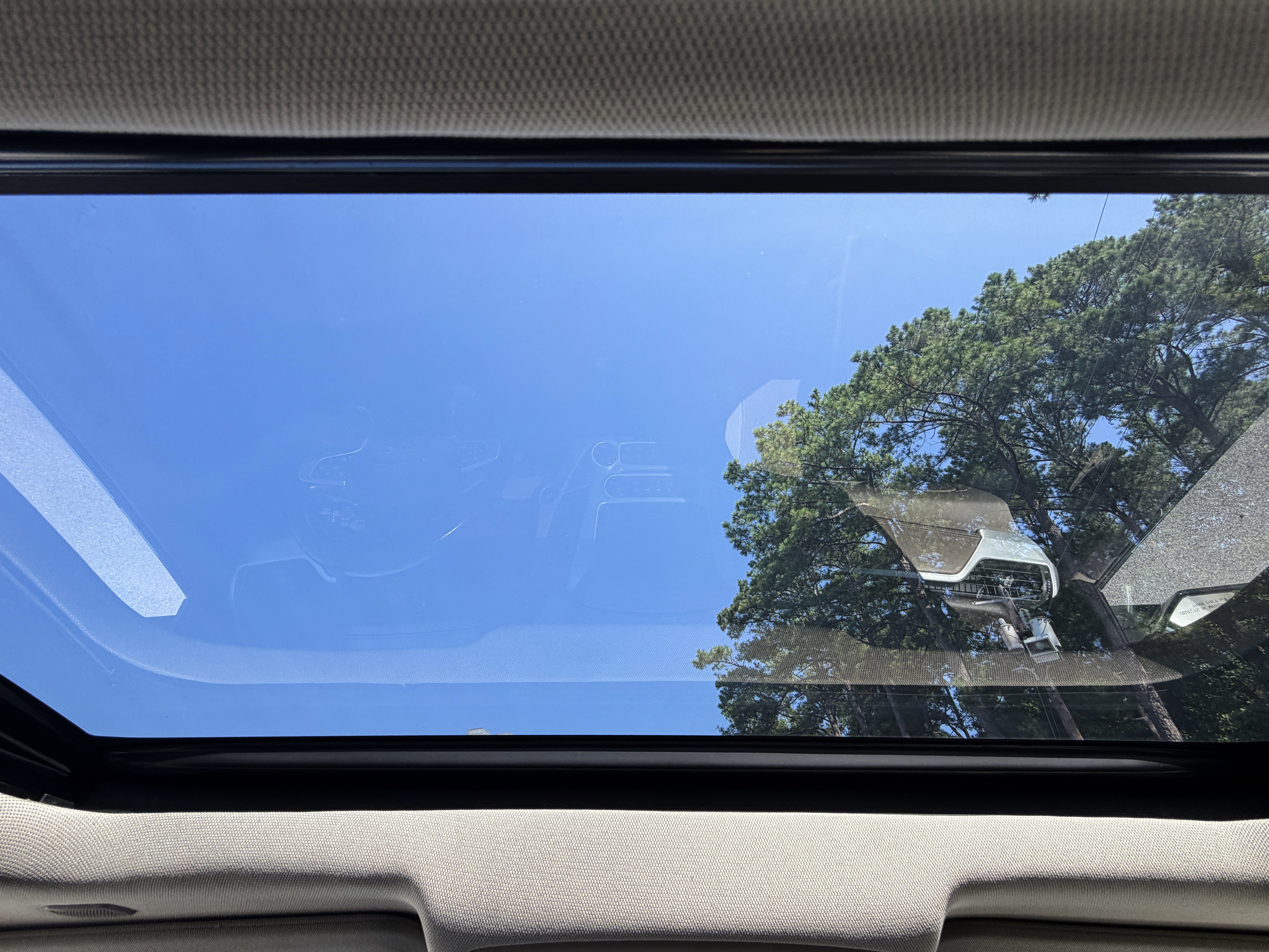 Used 2018 GMC Yukon SLT w/ Premium Edition RWD image 17