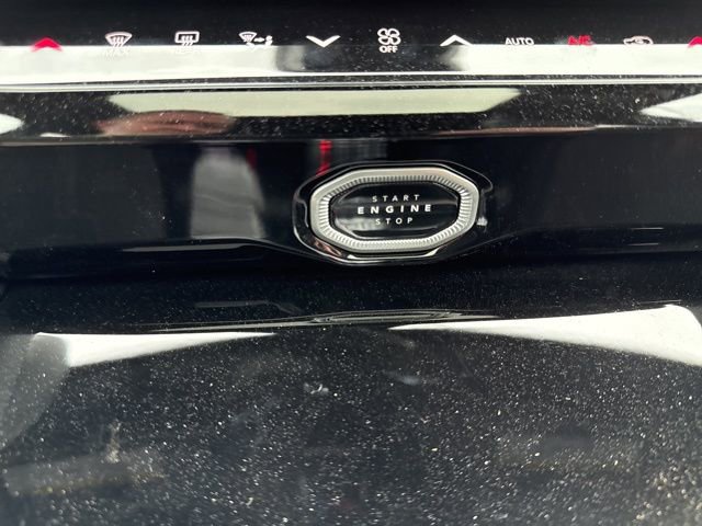 Used 2026 Jeep Grand Cherokee Altitude image 37