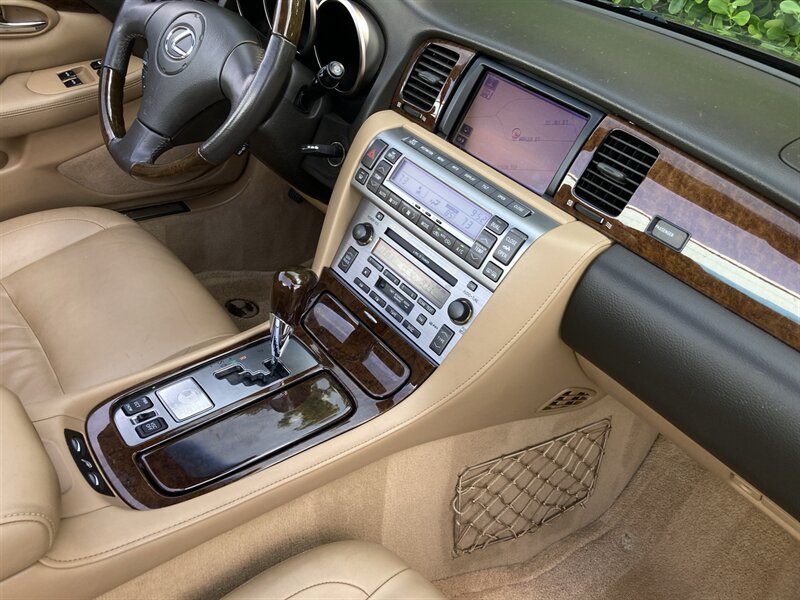 Used 2006 Lexus SC 430 Convertible RWD image 31