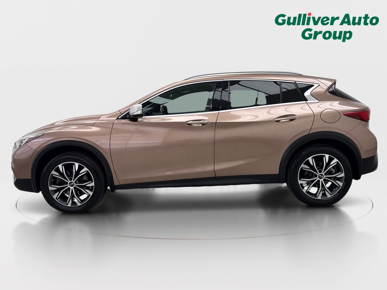 Used 2018 INFINITI QX30 Premium w/ Navigation Package AWD/4WD image 3