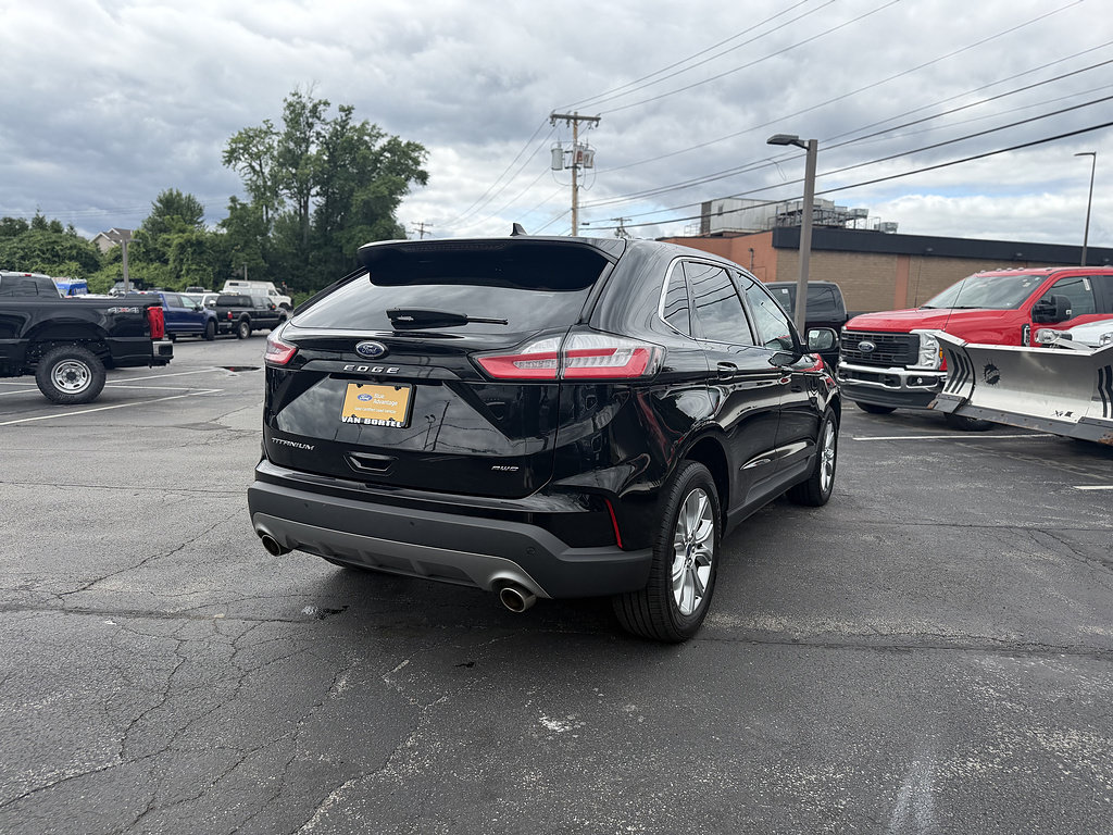 Certified 2022 Ford Edge Titanium AWD/4WD image 8