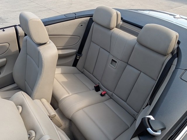 Used 2010 BMW 128i Convertible image 15