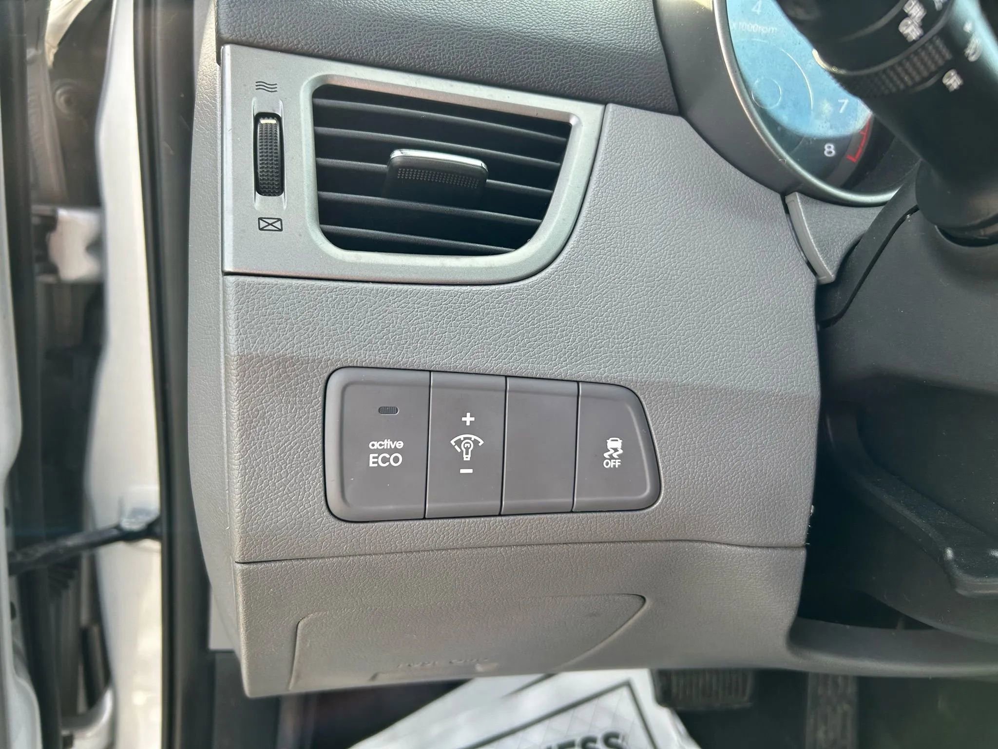 Used 2012 Hyundai Elantra GLS w/ Preferred Pkg 3 image 13