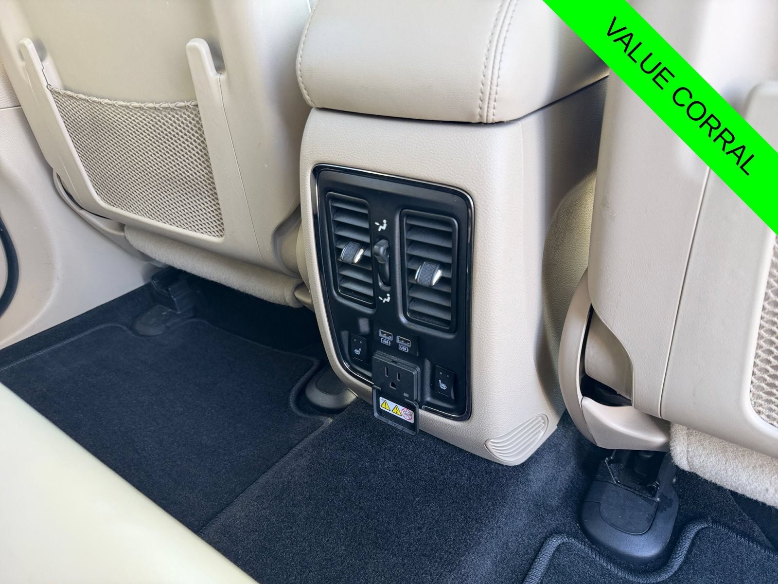 Used 2015 Jeep Grand Cherokee Limited w/ Trailer Tow Group IV AWD/4WD image 16