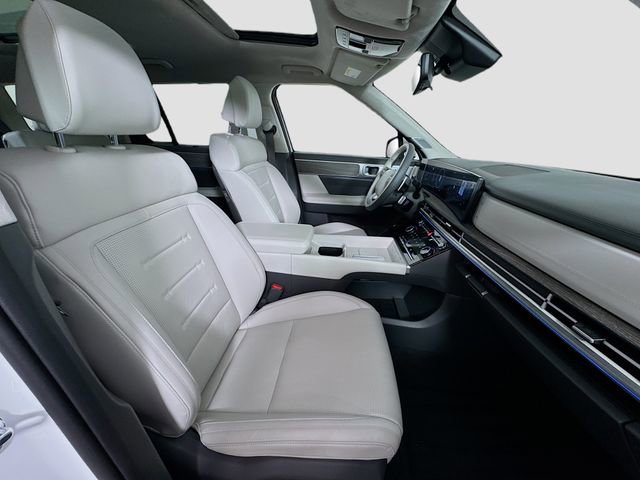 Used 2025 Hyundai Santa Fe Calligraphy AWD/4WD image 30