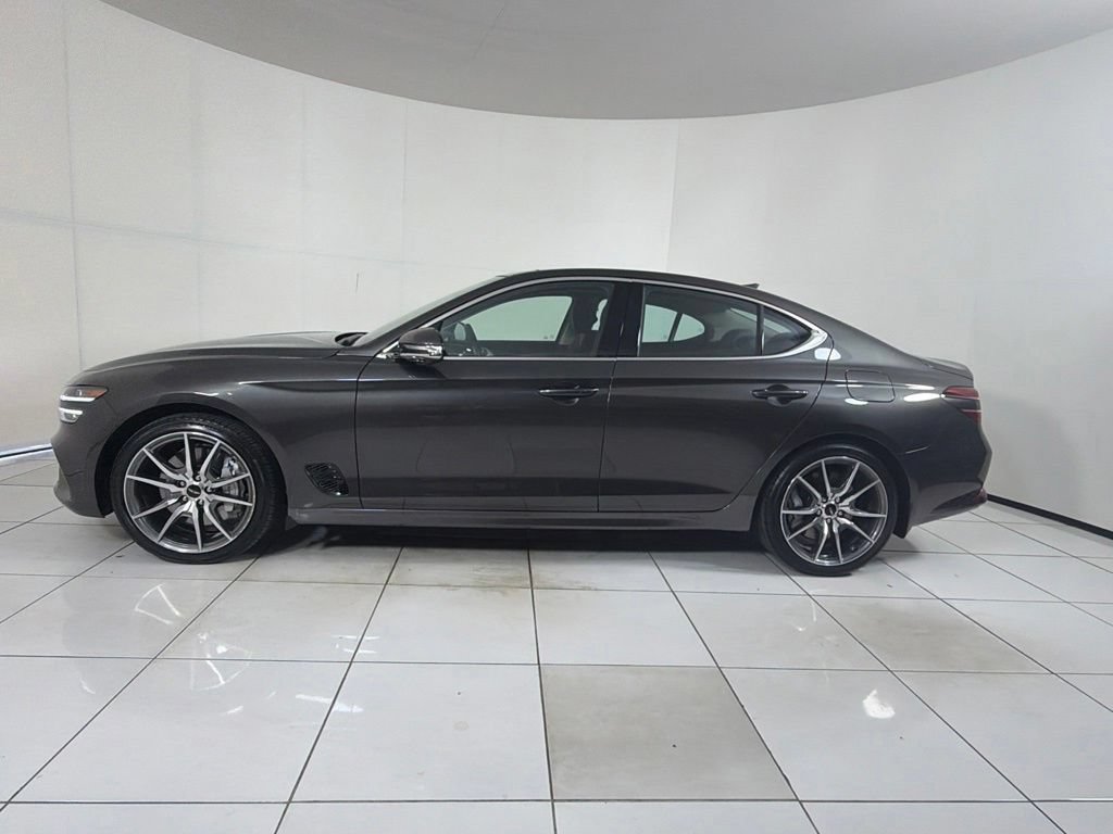 Used 2026 Genesis G70 2.5T Prestige RWD image 8