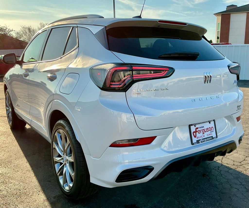 Used 2024 Buick Encore GX Avenir image 17