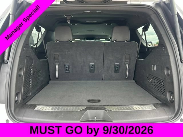 Used 2025 Chevrolet Suburban Z71 AWD/4WD image 30