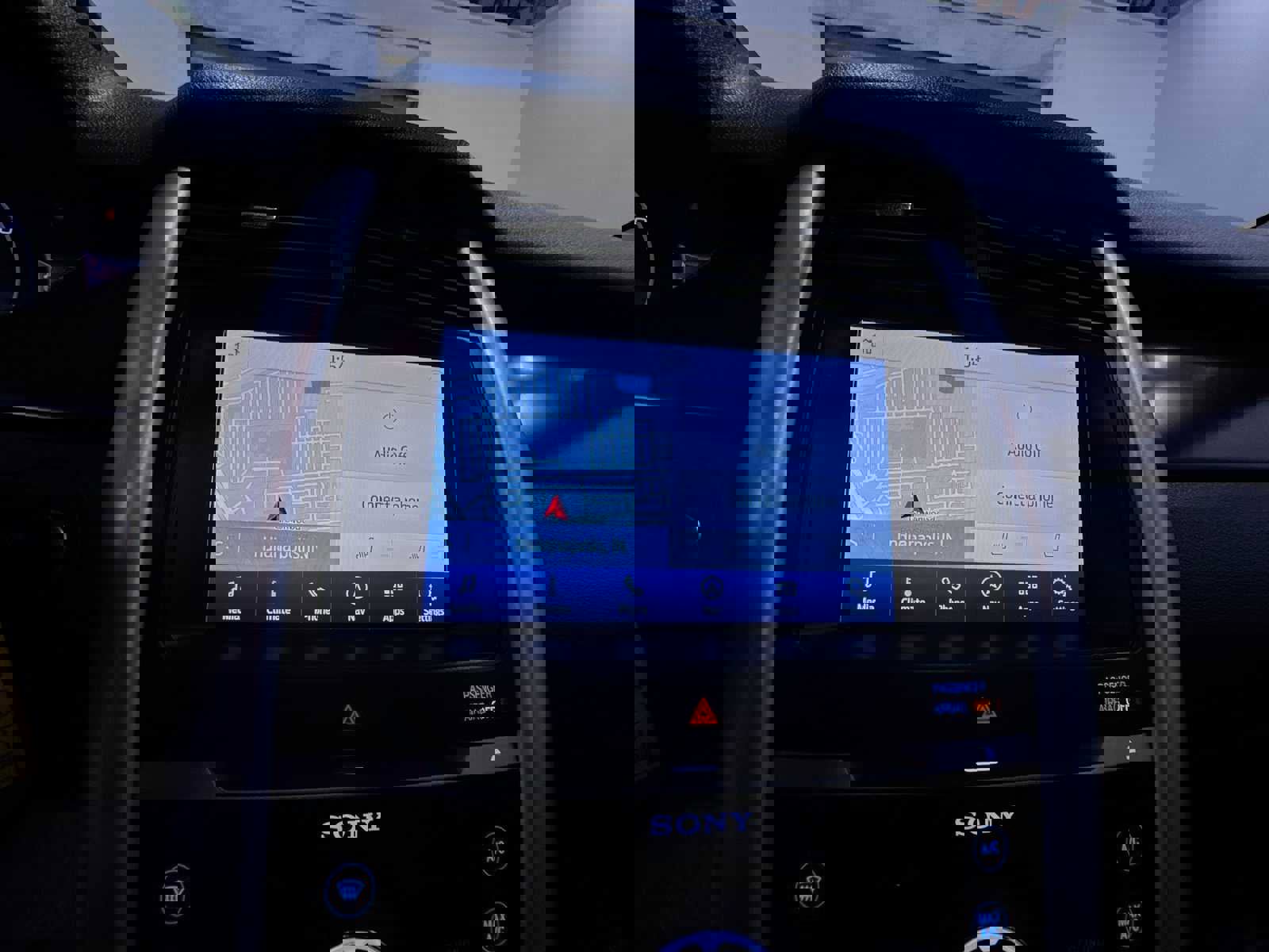 Used 2011 Ford Edge Limited image 22