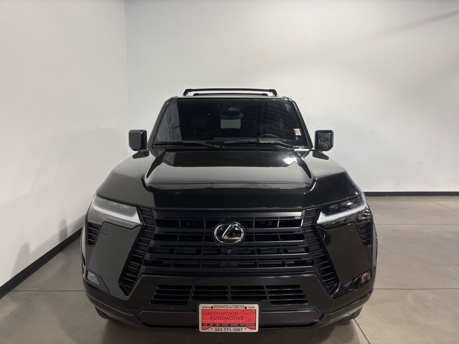 Used 2025 Lexus GX 550 w/ Accessory Package (2T) AWD/4WD image 10