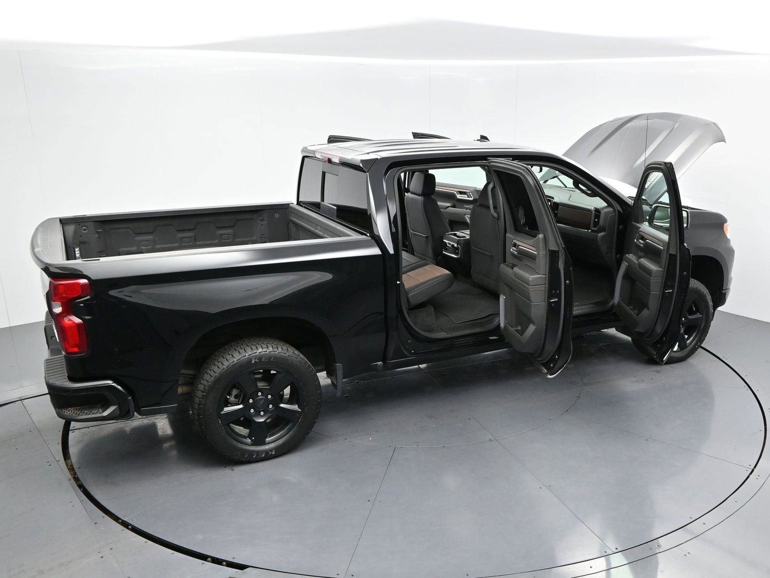 Used 2023 Chevrolet Silverado 1500 High Country w/ High Country Premium Package image 28