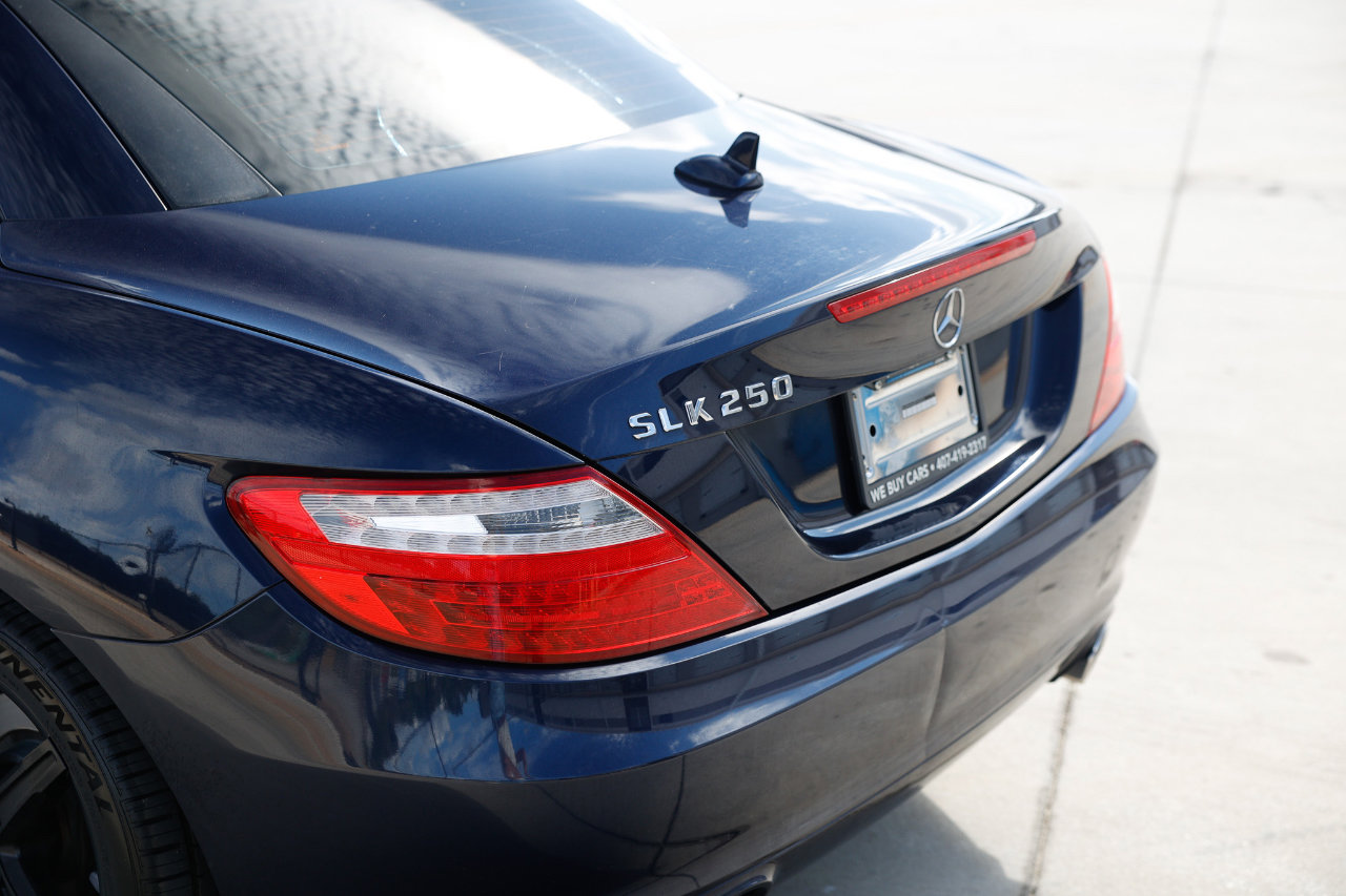 Used 2014 Mercedes-Benz SLK 250 image 28