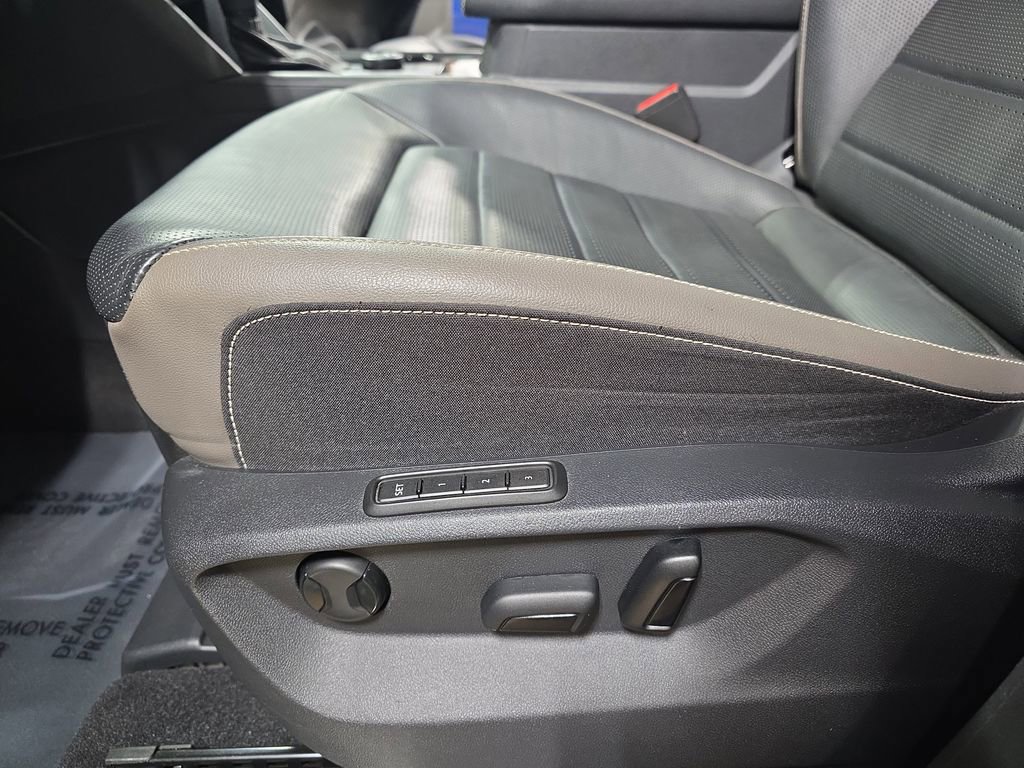 Used 2022 Volkswagen Atlas SEL Premium image 28