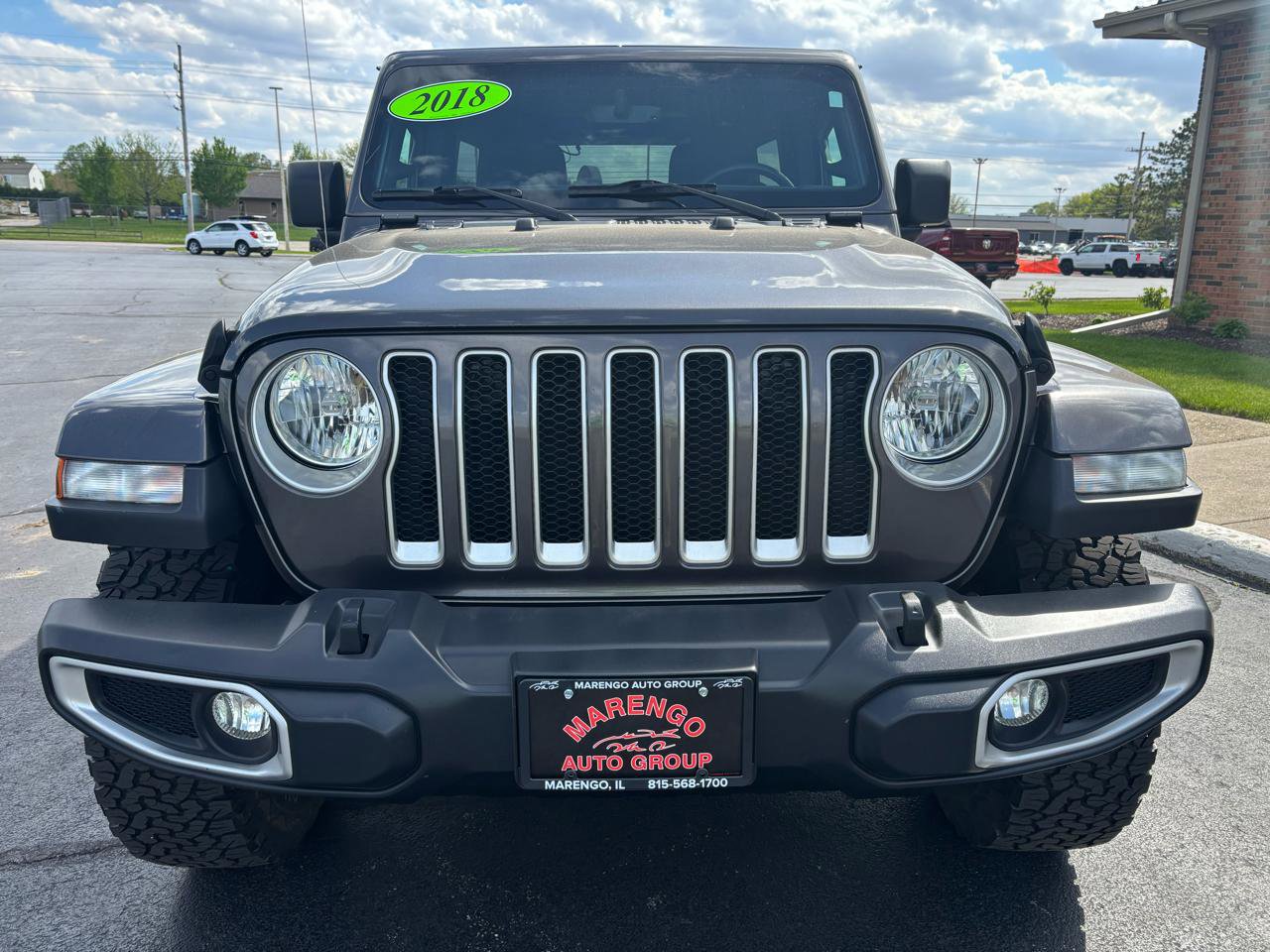 Used 2018 Jeep Wrangler Unlimited Sahara AWD/4WD image 8