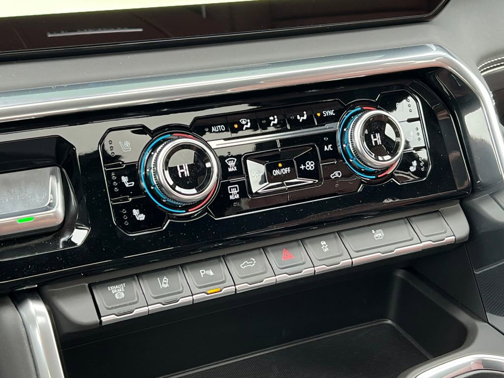 New 2026 GMC Sierra 3500 Denali Ultimate image 38