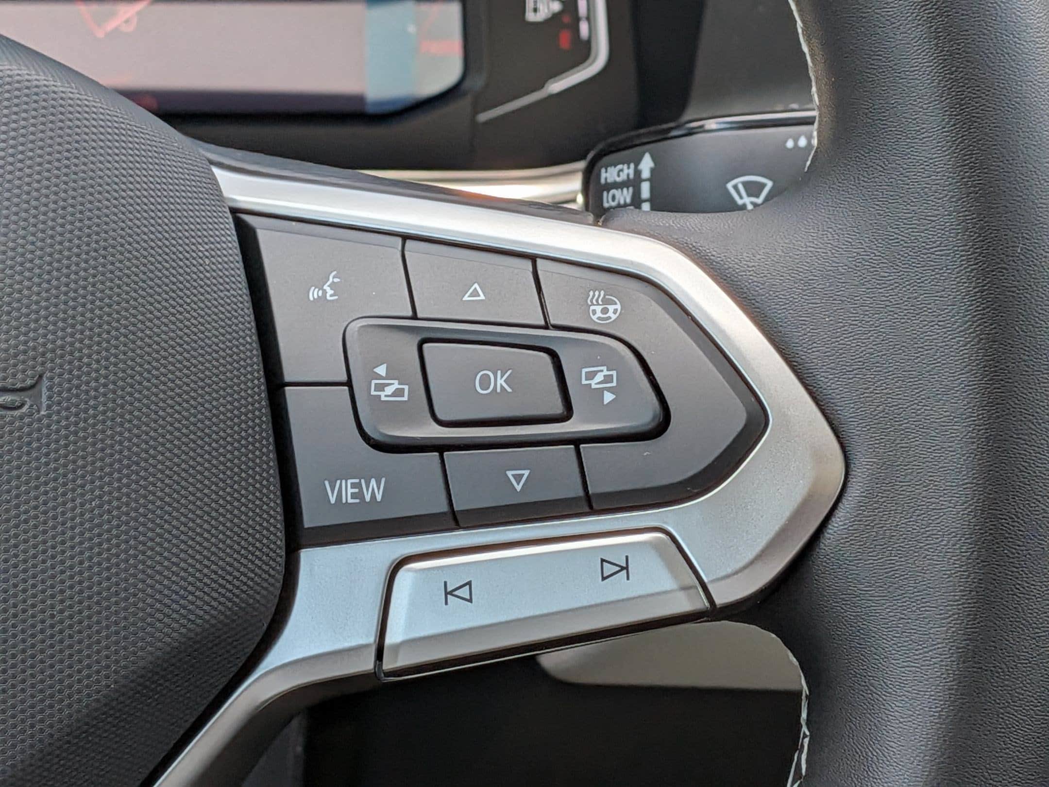 New 2026 Volkswagen Taos SEL AWD/4WD image 19