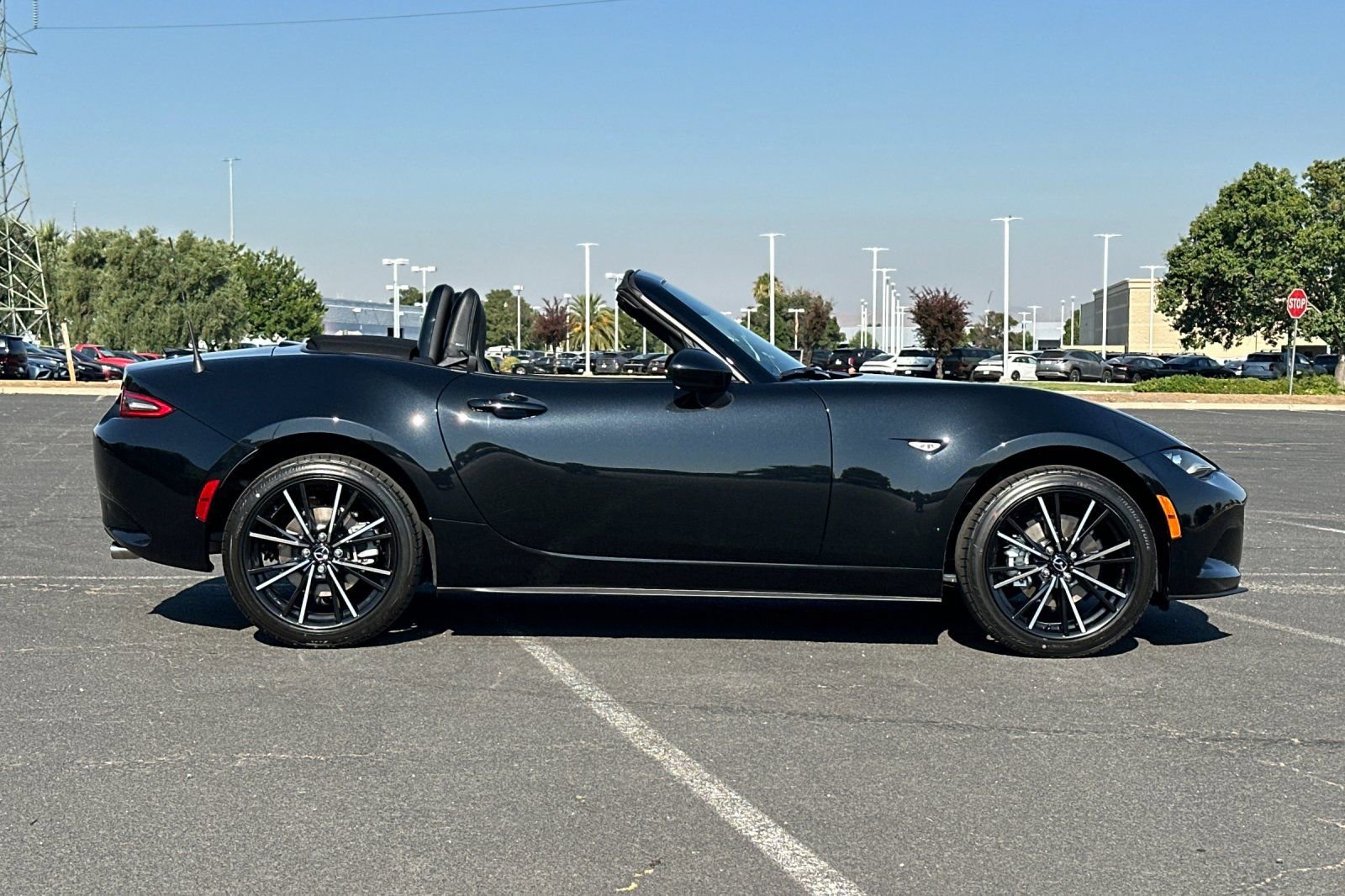 New 2025 MAZDA MX-5 Miata Grand Touring image 3