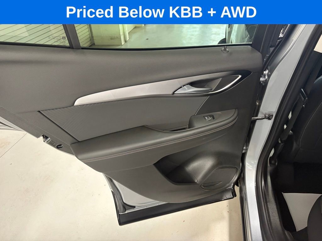 Used 2025 Buick Envision Sport Touring image 18