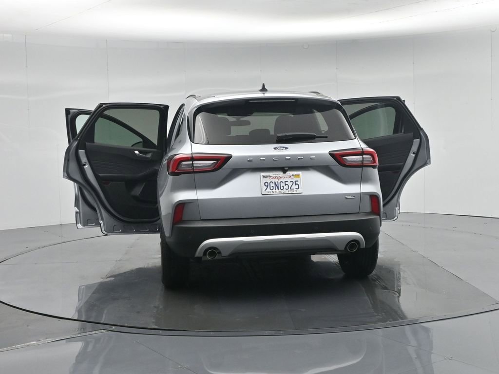 Certified 2023 Ford Escape SE image 35