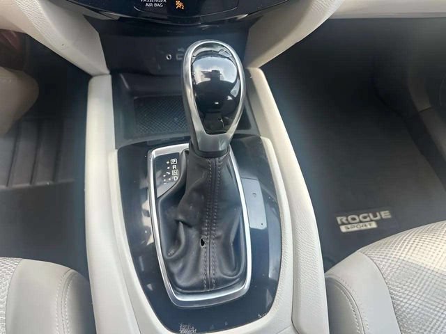 Used 2020 Nissan Rogue Sport SV w/ All-Weather Package FWD image 13