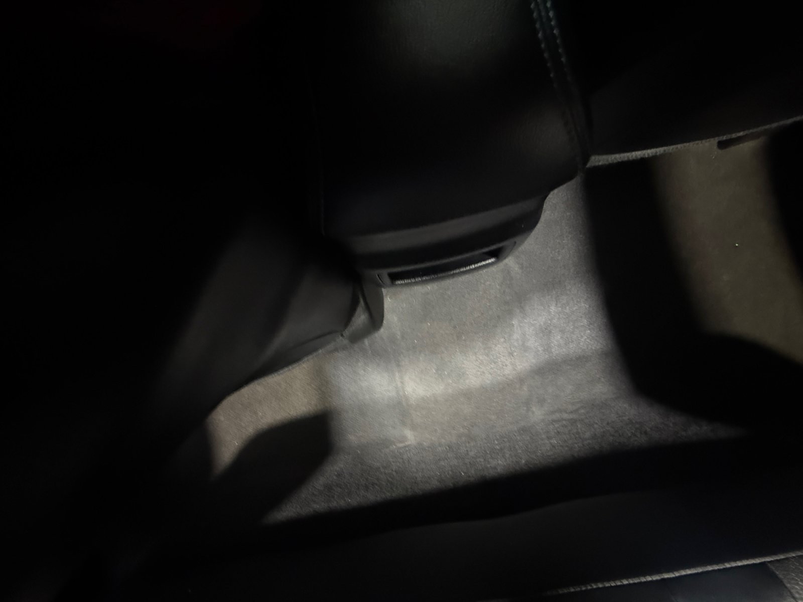 Used 2019 Toyota Corolla SE w/ Carpet Mat Package (TMS) FWD image 32