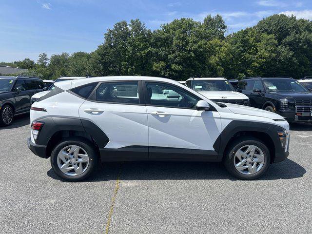New 2027 Hyundai Kona SE AWD/4WD image 2