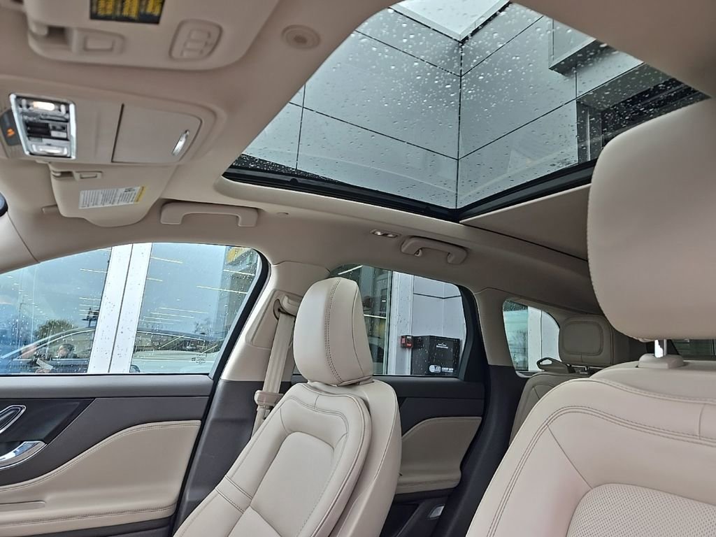 Used 2023 Lincoln Corsair AWD w/ Equipment Group 101A image 25