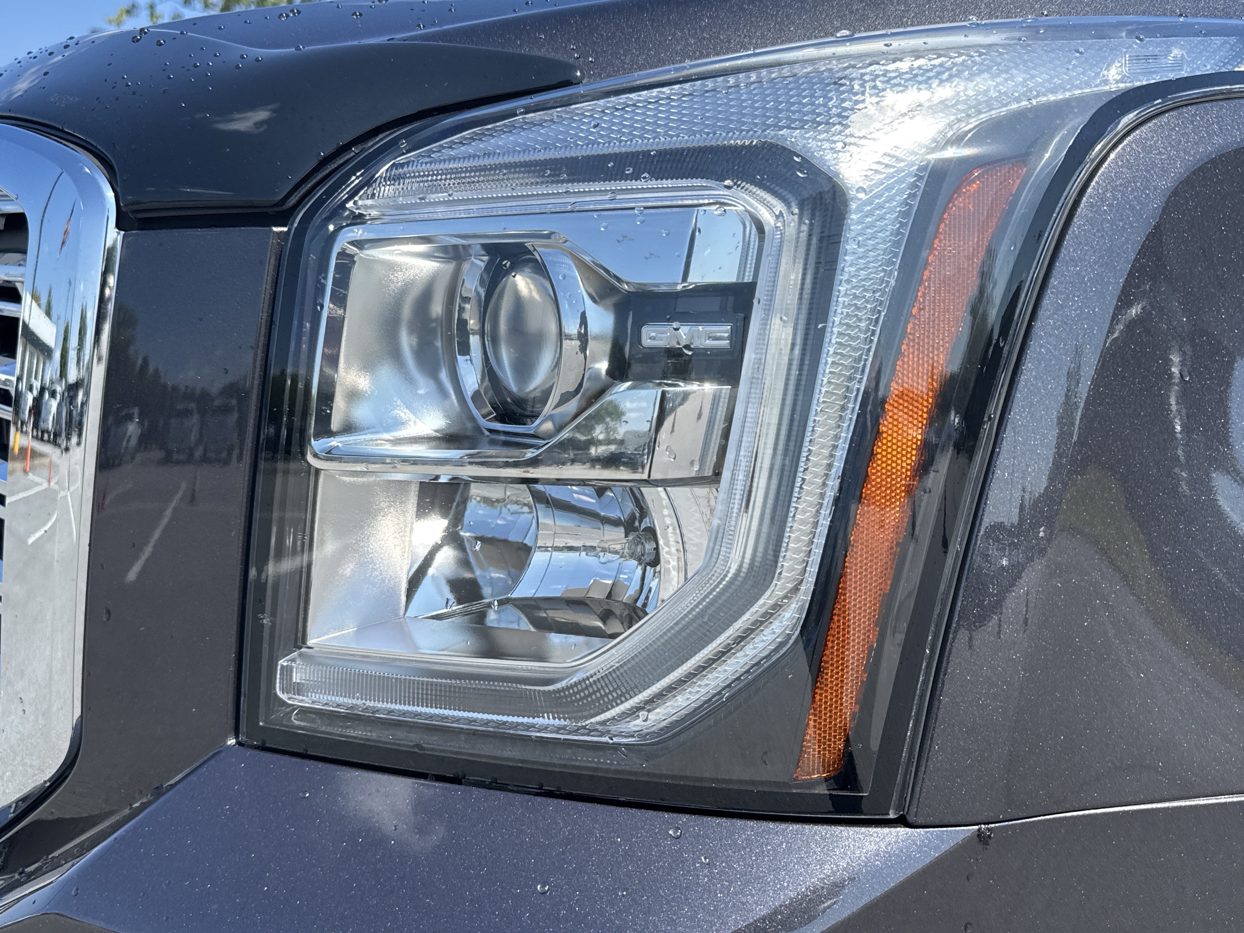 Used 2018 GMC Yukon Denali w/ Denali Ultimate Package RWD image 6