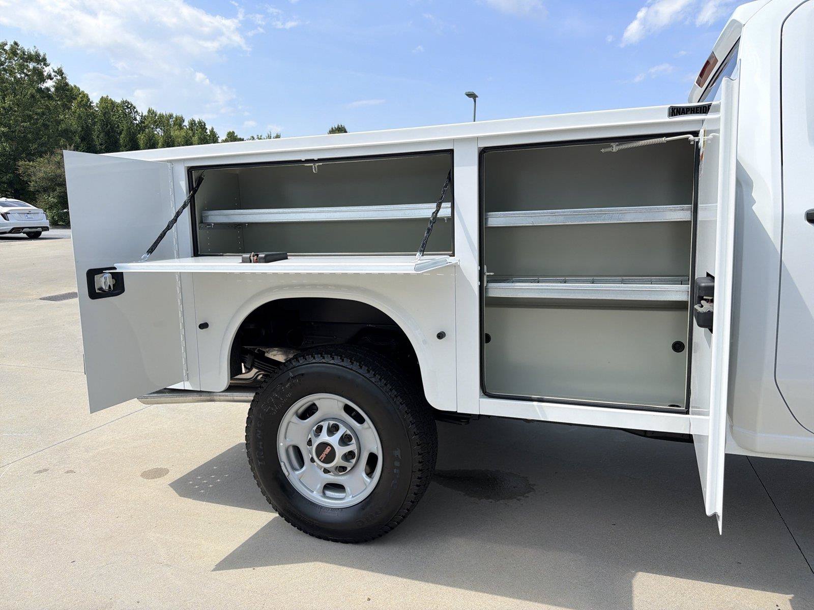 New 2026 GMC Sierra 2500 Pro w/ Convenience Package AWD/4WD image 15