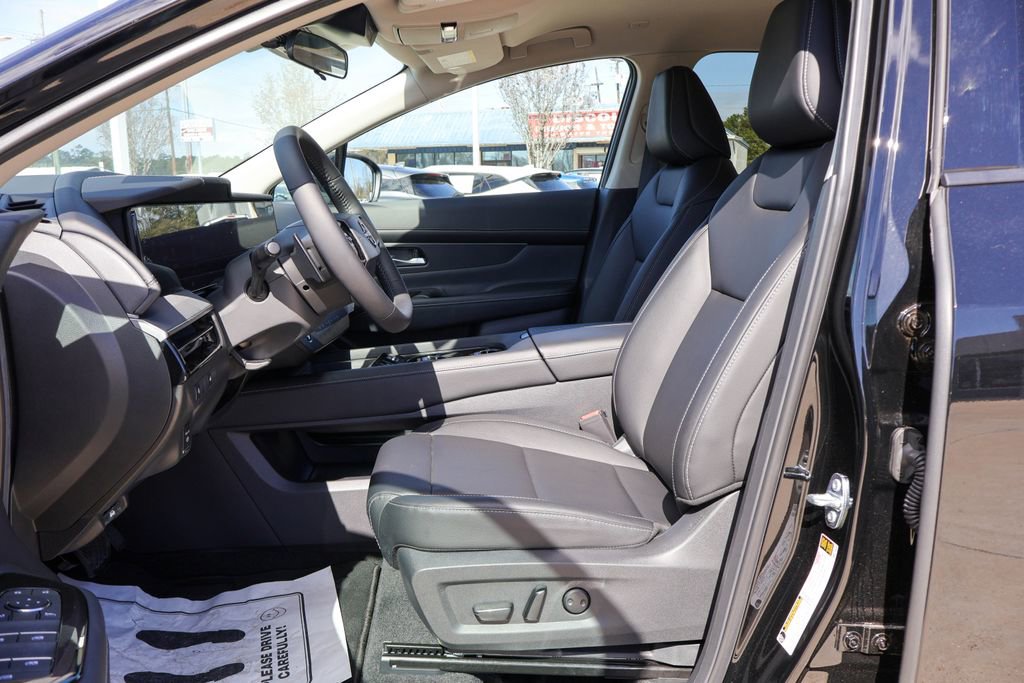 Certified 2025 Nissan Murano SV image 7