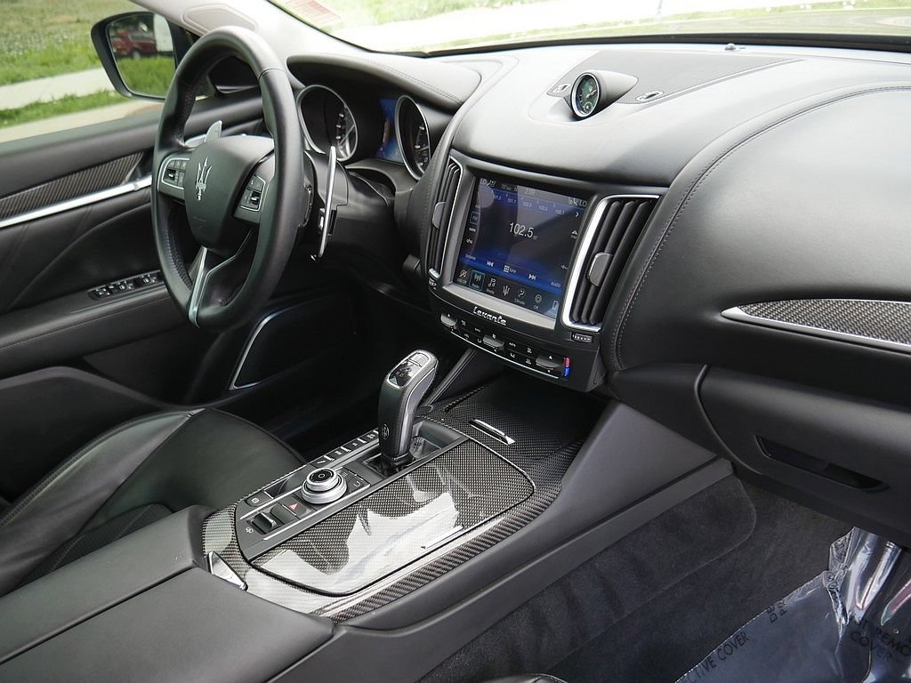 Used 2019 Maserati Levante GranLusso AWD/4WD image 56