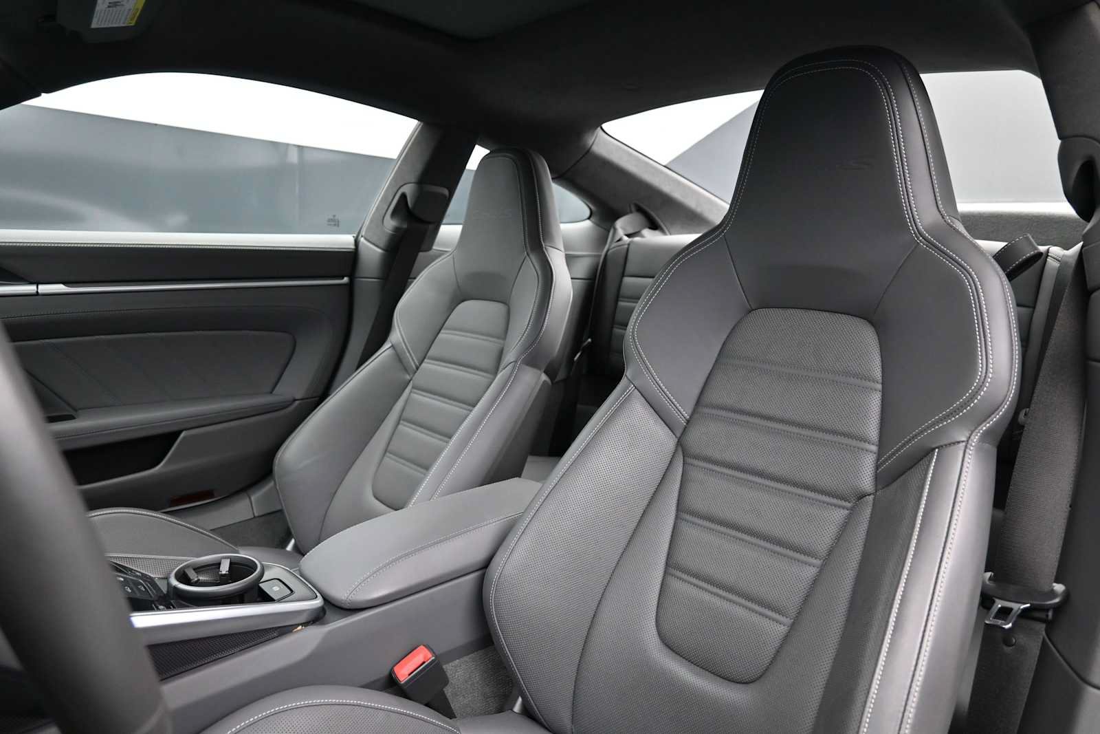Used 2021 Porsche 911 Turbo S AWD/4WD image 5