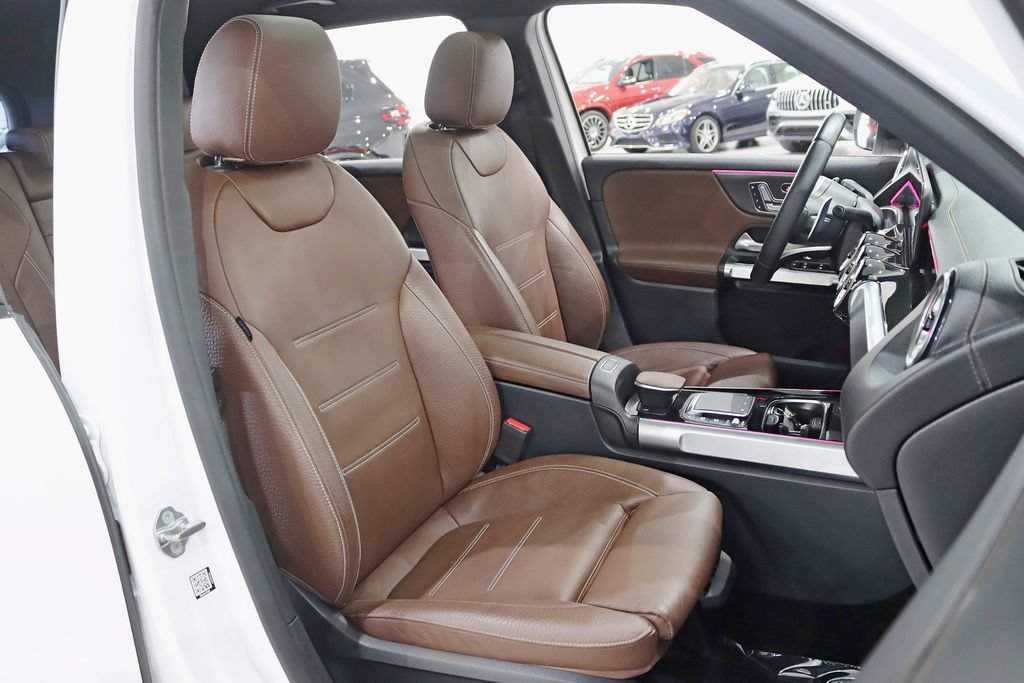 Used 2022 Mercedes-Benz GLB 35 AMG 4MATIC image 26