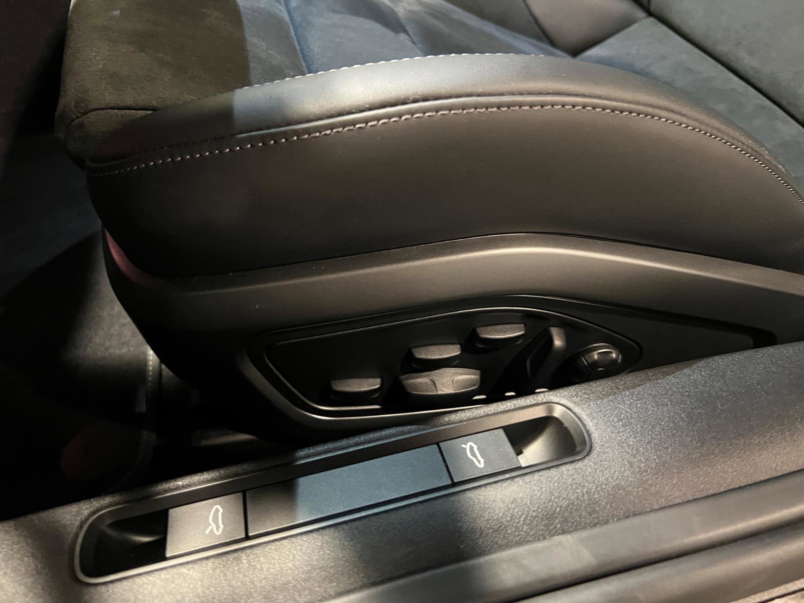 Used 2026 Porsche 911 Targa 4 GTS image 30