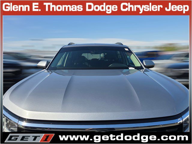 Used 2021 Volkswagen Atlas SE w/ Panoramic Sunroof Package FWD image 5