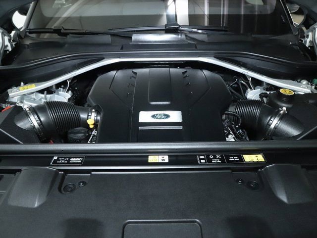 Used 2023 Land Rover Range Rover SE image 37