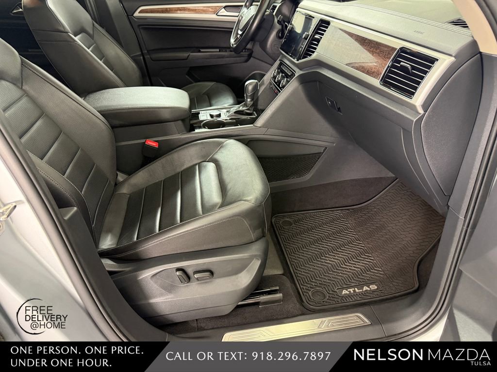 Used 2018 Volkswagen Atlas SEL Premium AWD/4WD image 52
