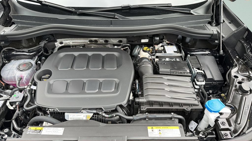 New 2026 Volkswagen Tiguan SE FWD image 26