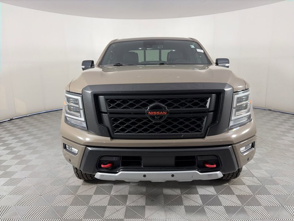 Used 2022 Nissan Titan PRO-4X w/ Pro-4x Convenience Package image 2