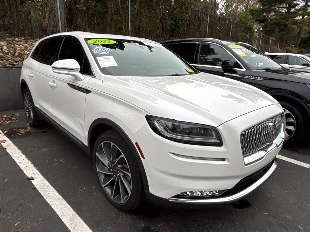 Used 2023 Lincoln Nautilus Reserve w/ Equipment Group 202A AWD/4WD image 4